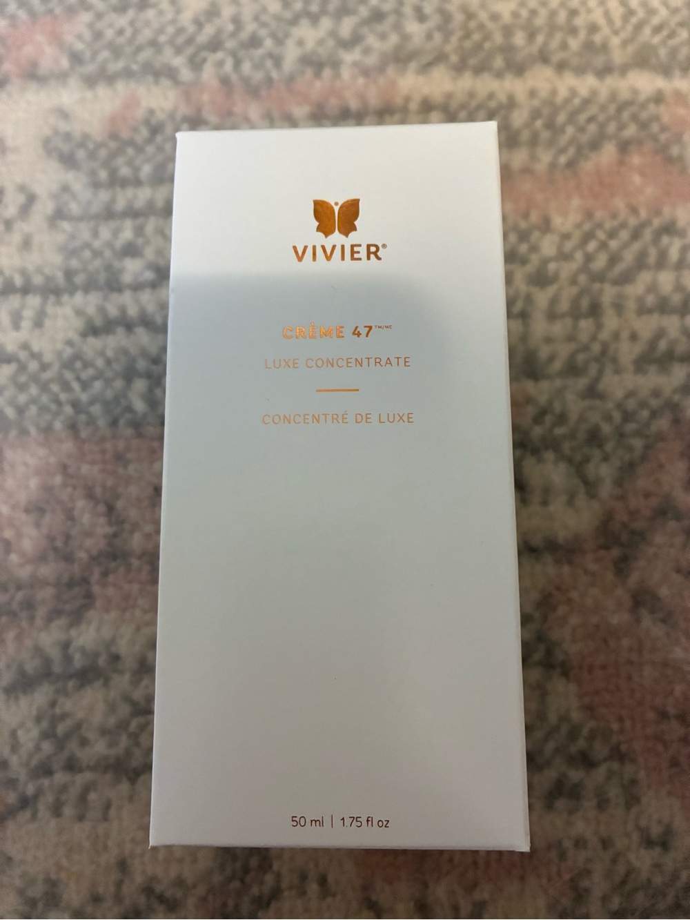 Brand New VIVIER Crème 47